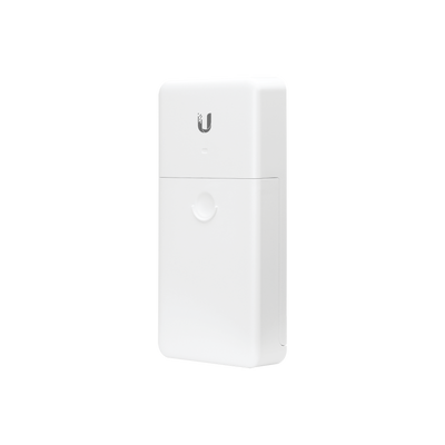 Switch PoE 24 V de Paso para Exterior con 4 Puertos Gigabit (1 PoE In, 3 PoE Out) NanoSwitch